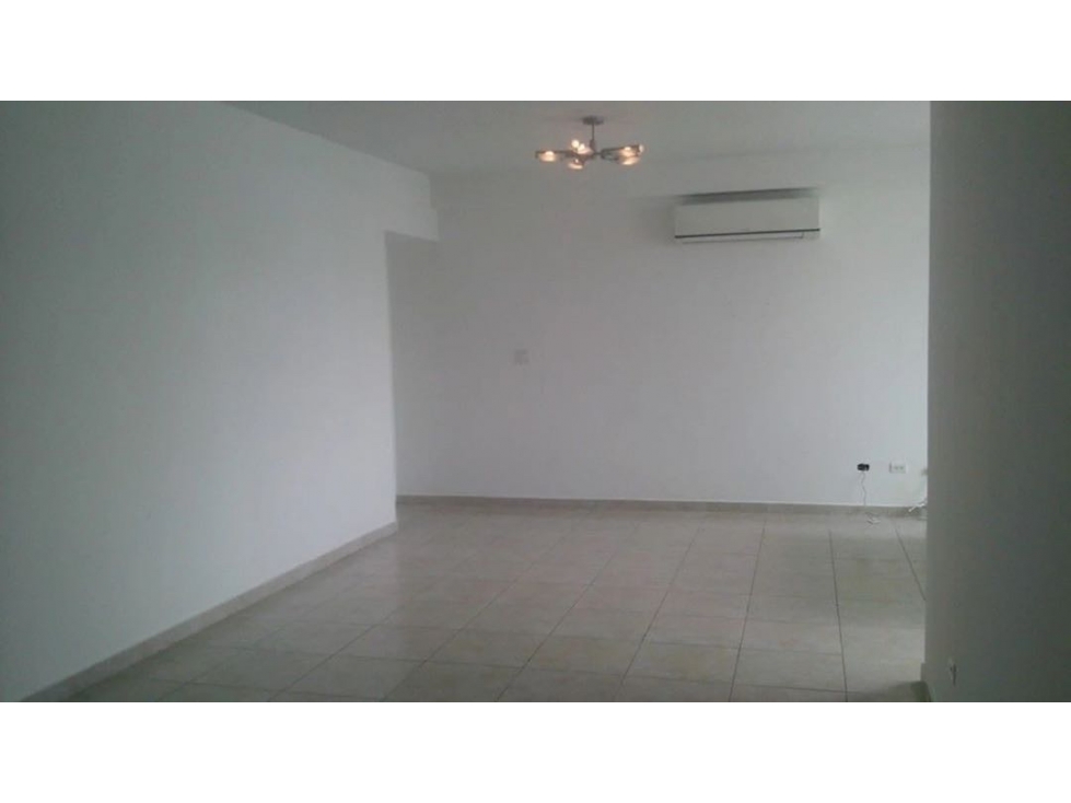 SE VENDE APARTAMENTO EN BELLA VISTA
