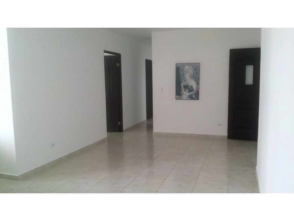 SE VENDE APARTAMENTO EN BELLA VISTA — foto 3