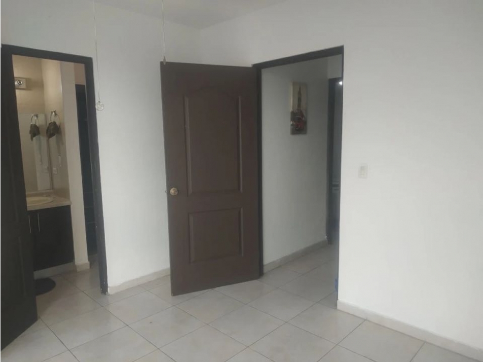 SE VENDE APARTAMENTO EN BELLA VISTA — foto 6