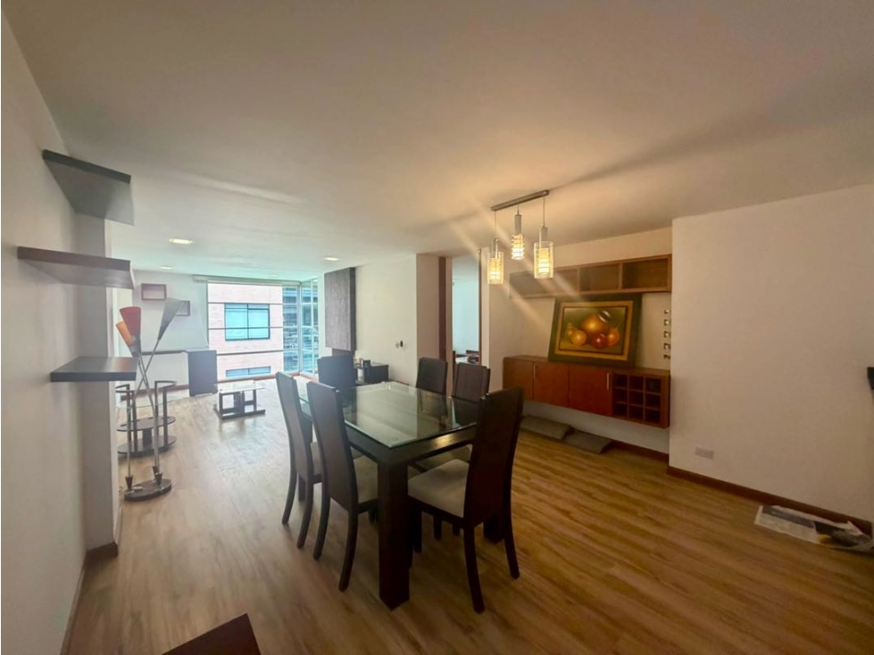 SE VENDE APARTAMENTO EN BELLA SUIZA ( Remodelado ) 70 mts con balcón