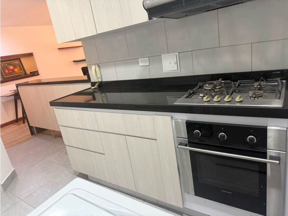 SE VENDE APARTAMENTO EN BELLA SUIZA ( Remodelado ) 70 mts con balcón — foto 6