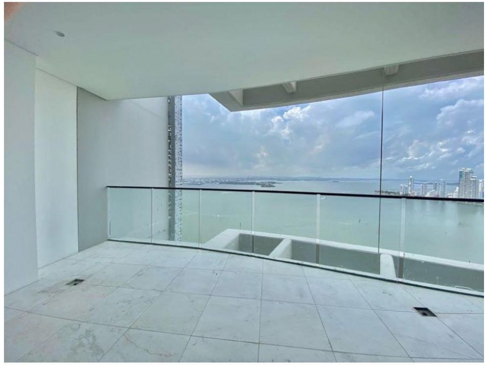 SE VENDE APARTAMENTO EN BOCAGRANDE, EDIFICIO PORTOMARINE, ESTRENAR — foto 2