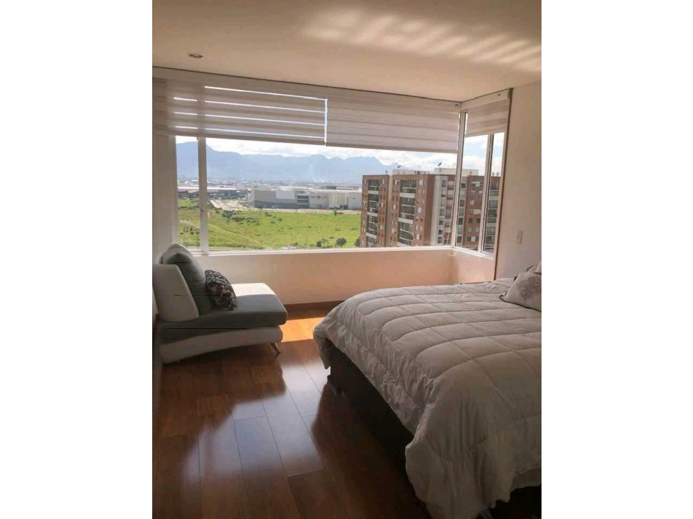 Se Vende Apartamento en Bogotá/ Hayuelos — foto 3