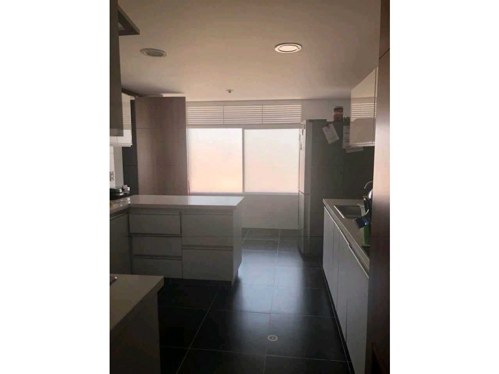 Se Vende Apartamento en Bogotá/ Hayuelos — foto 4