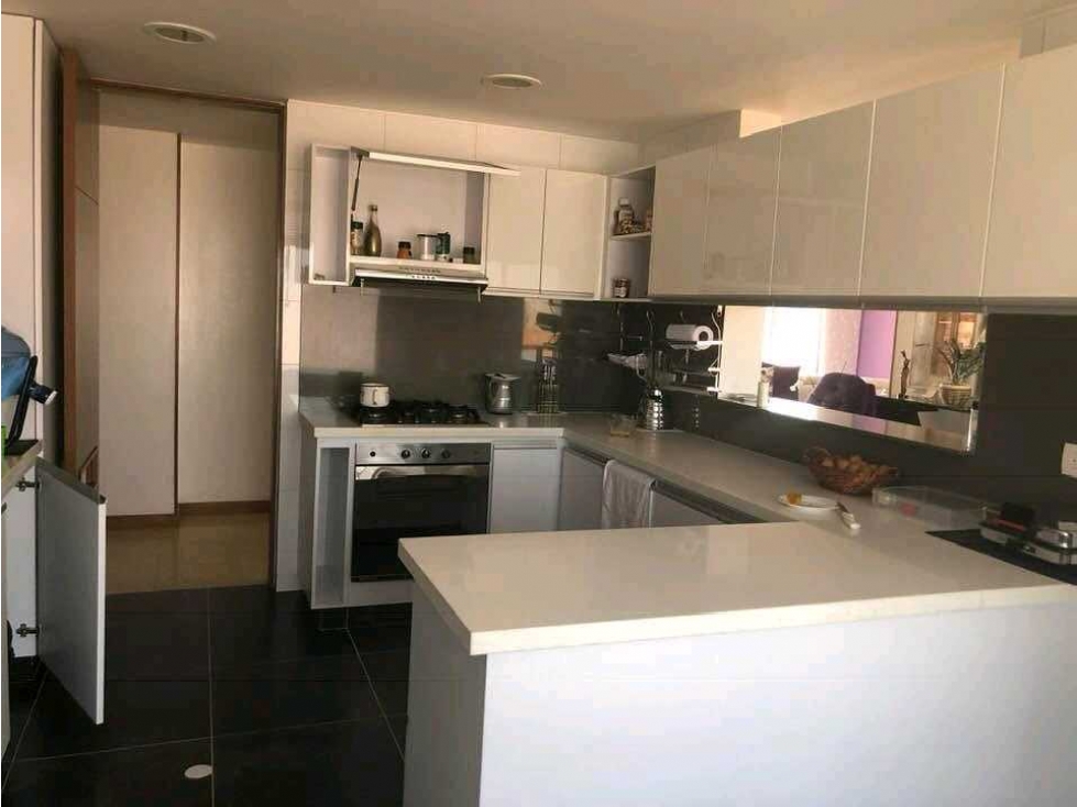 Se Vende Apartamento en Bogotá/ Hayuelos — foto 5