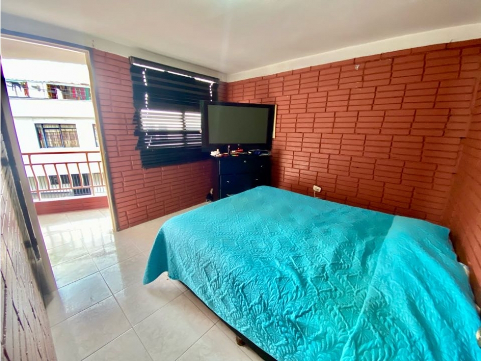 SE VENDE APARTAMENTO EN CALARCÁ PISO 2 - 6