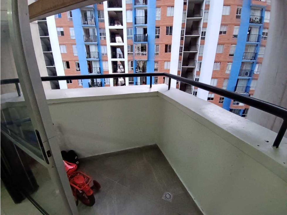Se Vende Apartamento en calasanz — foto 3
