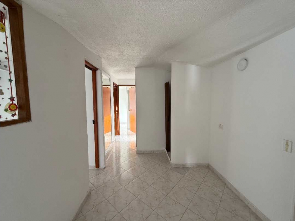 Se Vende apartamento en calasanz — foto 5