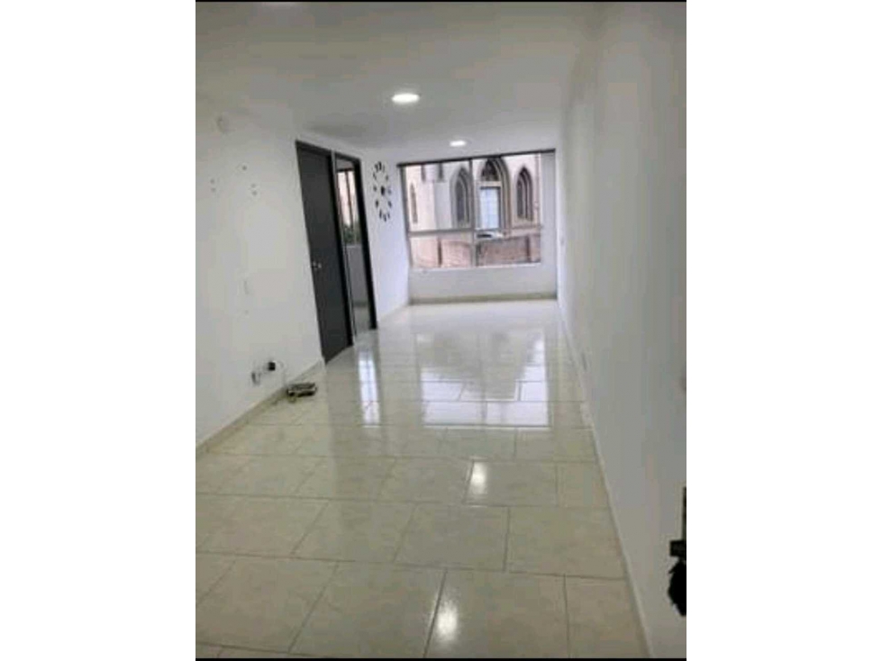 SE VENDE APARTAMENTO EN CAMPO VALDÉS — foto 2