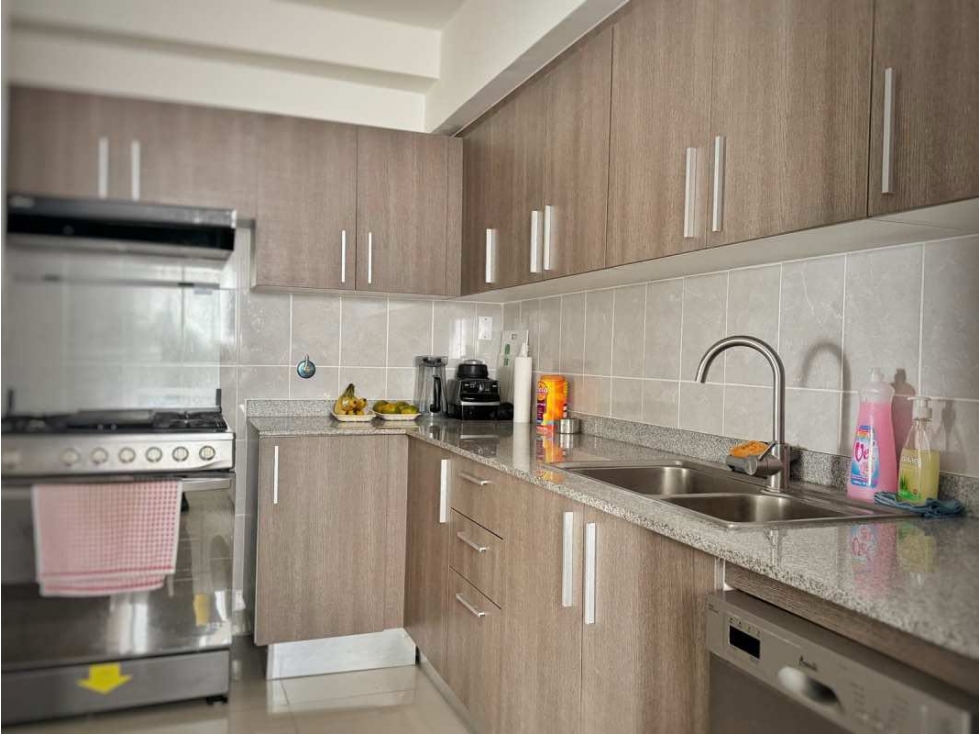 SE VENDE APARTAMENTO EN CARRASQUILLA — foto 3