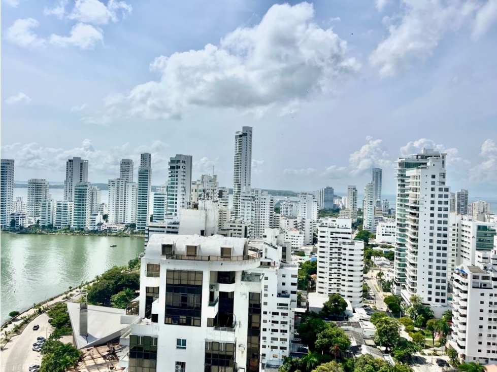 SE VENDE APARTAMENTO EN CARTAGENA FRENTE A LA BAHIA. EDIFICIO ALLURE — foto 3