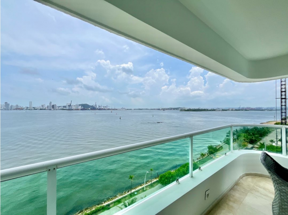 SE VENDE APARTAMENTO EN CASTILLOGRANDE FRENTE A LA BAHIA — foto 2