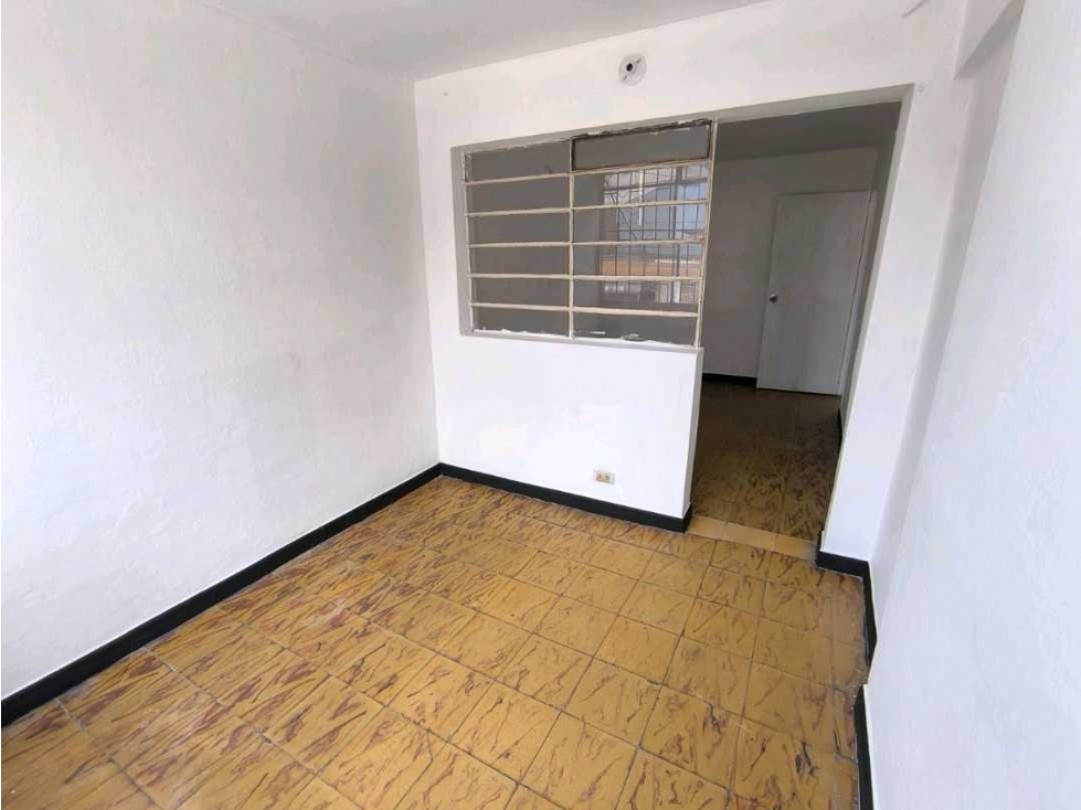 SE VENDE APARTAMENTO EN CASTILLA - MEDELLIN