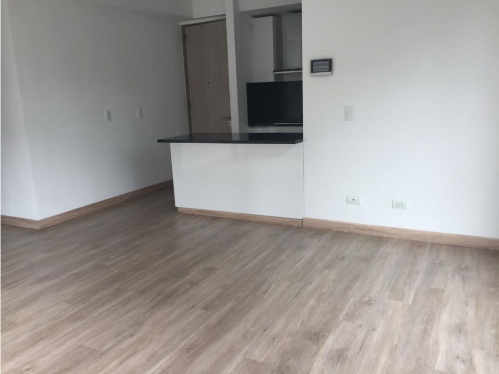 SE VENDE APARTAMENTO EN CHICO. A — foto 4