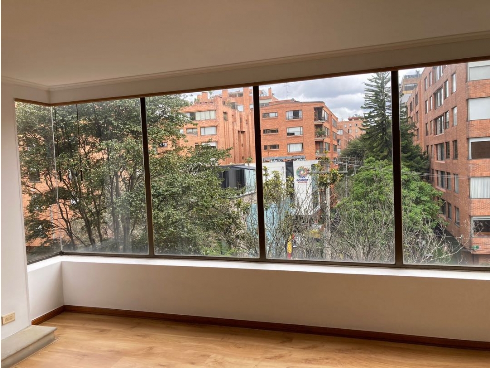 SE VENDE APARTAMENTO EN CHICO .A