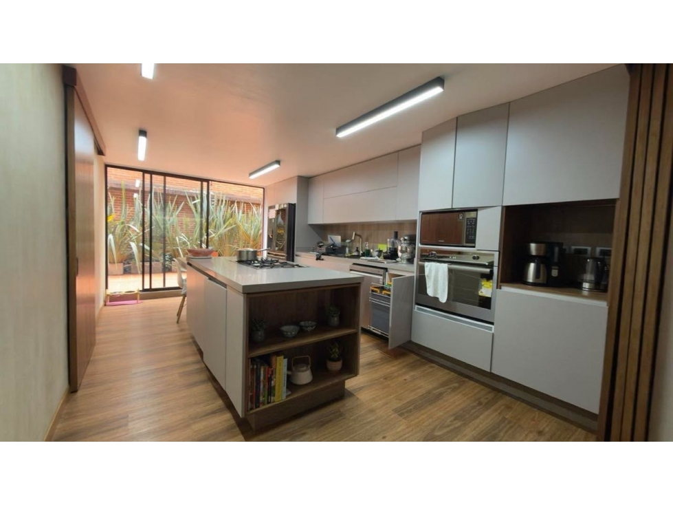SE VENDE APARTAMENTO EN CHICO NAVARRA ( Remodelado) 190 mts + 45 terra — foto 6