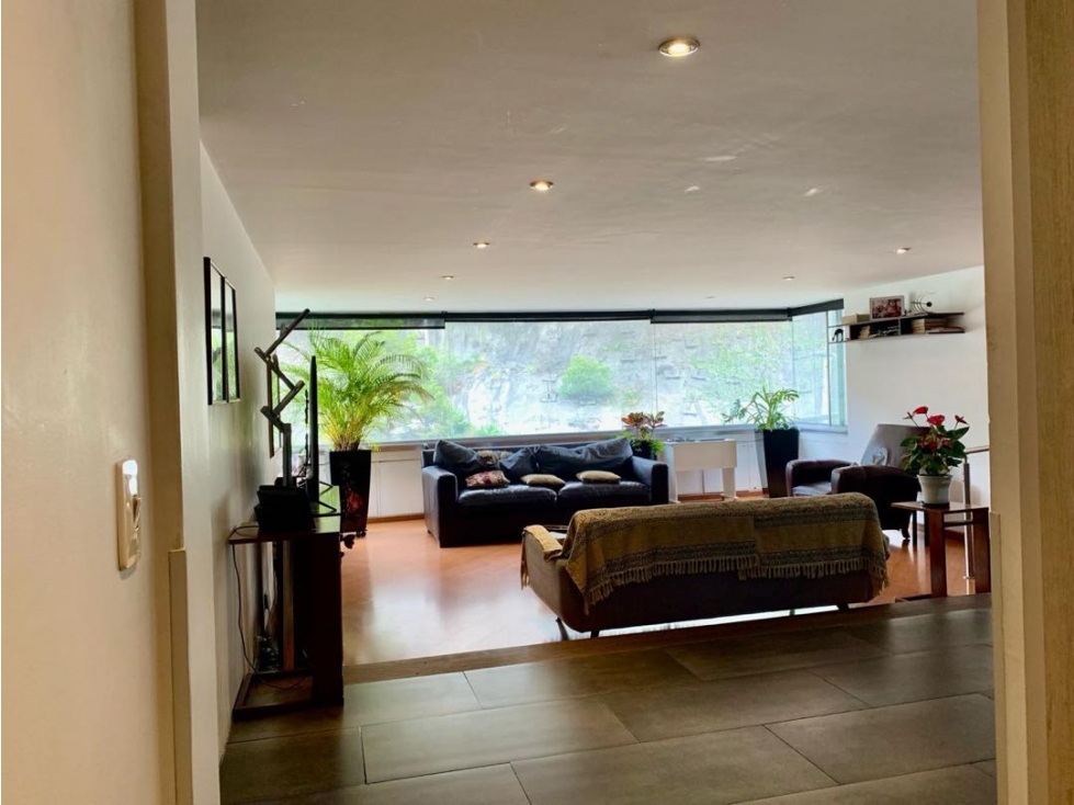 SE VENDE APARTAMENTO EN CHICO.A