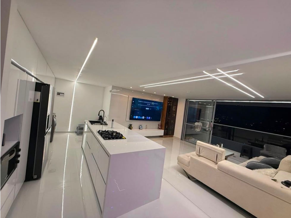 SE VENDE APARTAMENTO EN CIUDAD DEL RIO PISO ALTO — foto 2