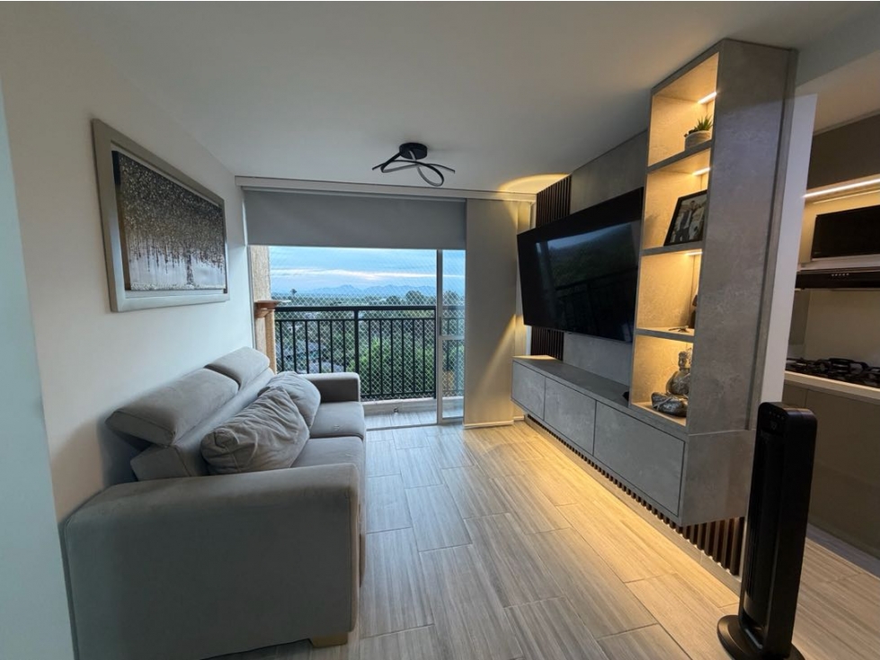 SE VENDE APARTAMENTO EN CONDINA PISO 8 - 4