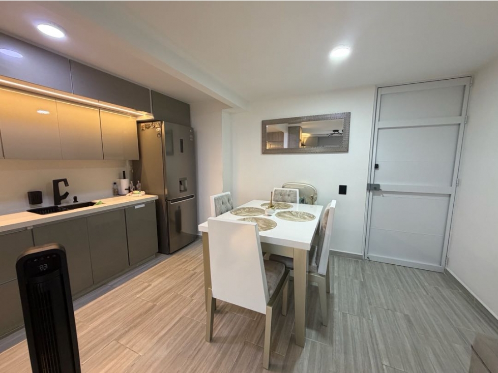 SE VENDE APARTAMENTO EN CONDINA PISO 8 - 5
