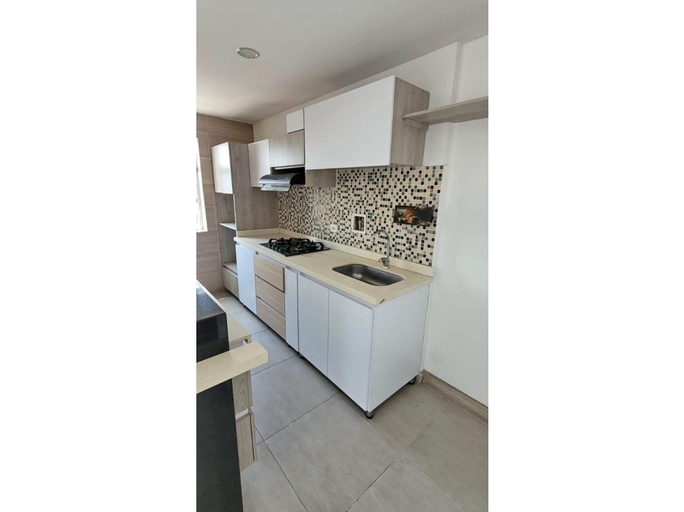 Se vende apartamento en conjunto mirador del llano con parqueadero