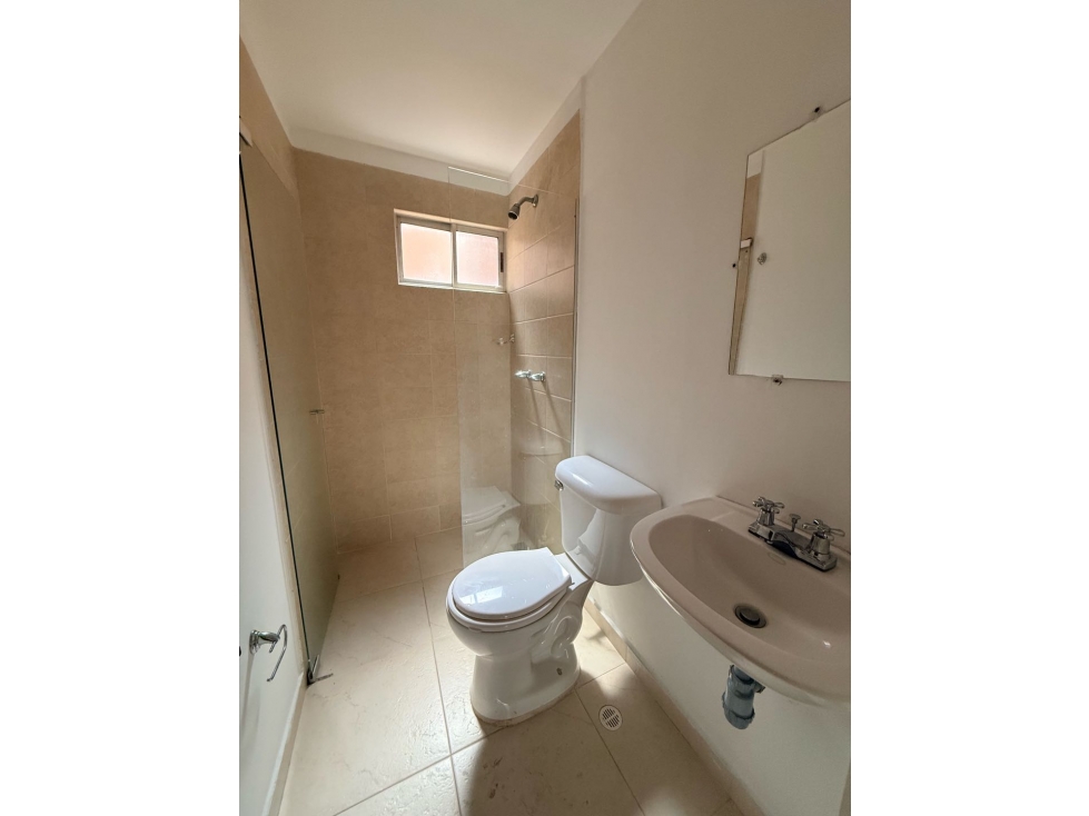 SE VENDE APARTAMENTO EN EDIFICIO EN SABANETA CERCA AL PARQUE — foto 6