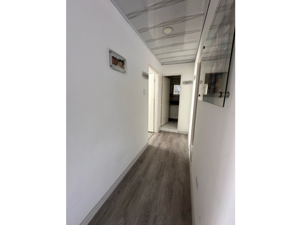 SE VENDE APARTAMENTO EN EL CENTRO DE ARMENIA CON PARQUEADERO DE CARRO — foto 4