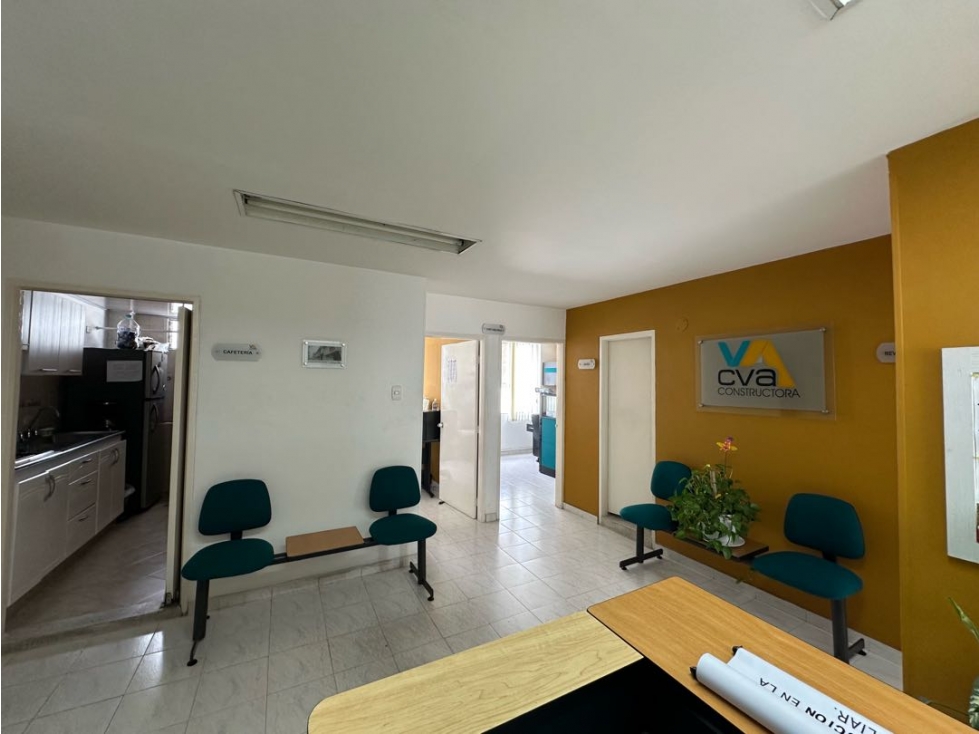 SE VENDE APARTAMENTO EN EL CENTRO DE ARMENIA CON PARQUEADERO DE CARRO — foto 2