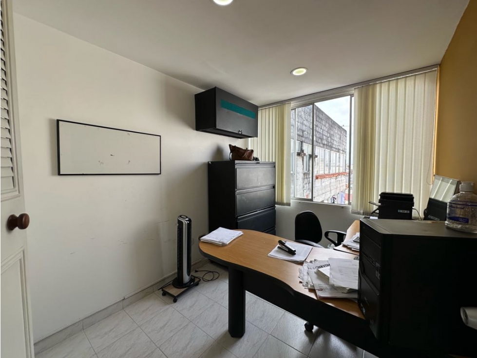 SE VENDE APARTAMENTO EN EL CENTRO DE ARMENIA CON PARQUEADERO DE CARRO — foto 6