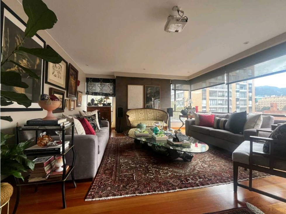 SE VENDE APARTAMENTO EN EL CHICO 226m2