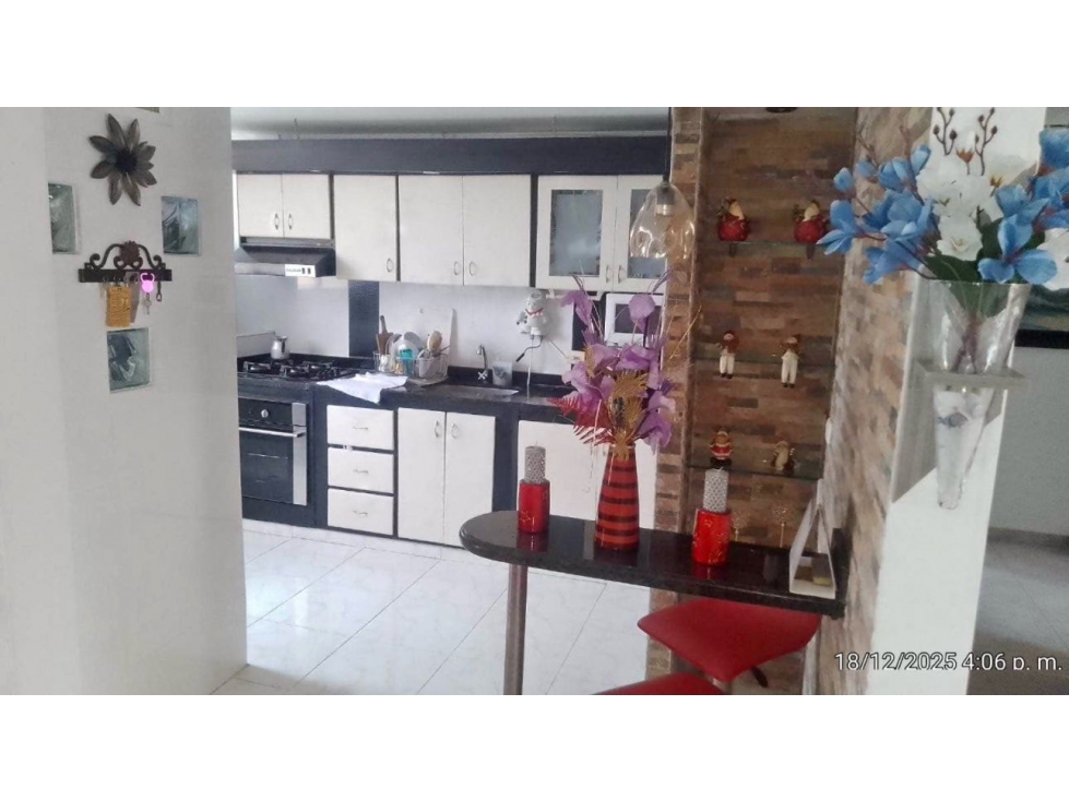 Se vende apartamento en el emporio