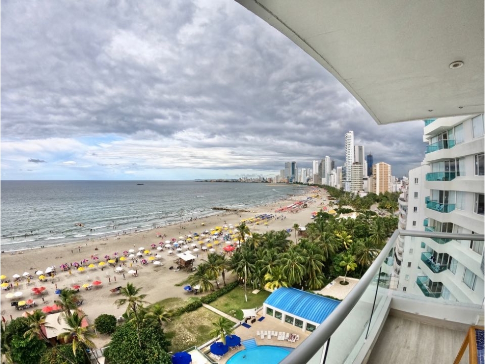 SE VENDE APARTAMENTO EN EL LAGUITO, FRENTE AL MAR, EDIF TORRE DEL MAR