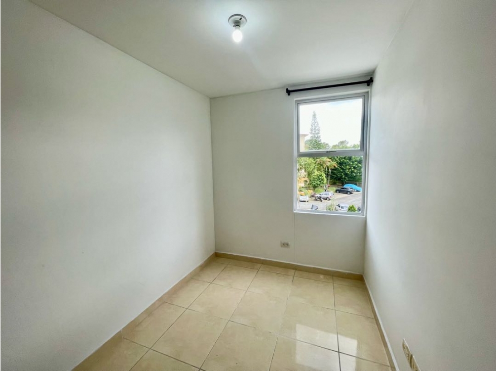 SE VENDE APARTAMENTO EN EL NORTE — foto 5