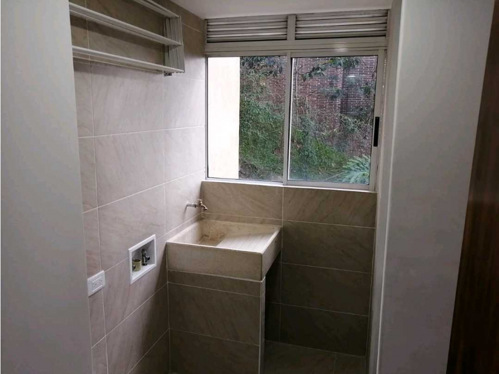 Se vende apartamento en el poblado — foto 6