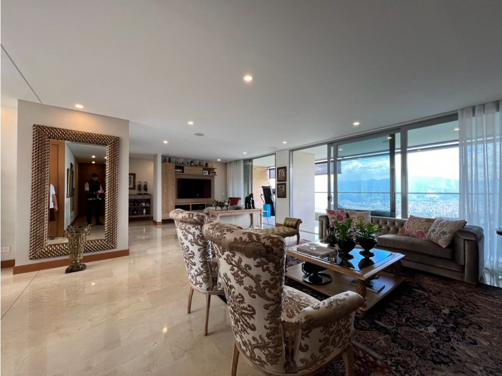 Se Vende Apartamento En El Poblado, Sector Cola Del Zorro — foto 2