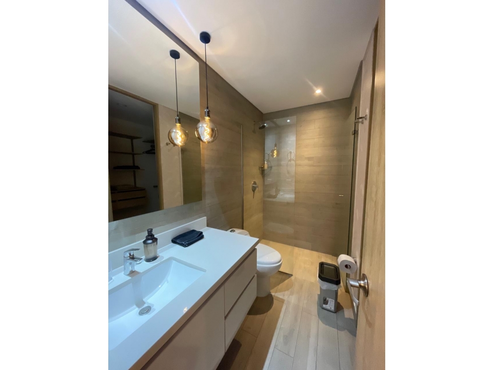 Apartamento Amoblado en Venta o Arriendo El Poblado, Medellín