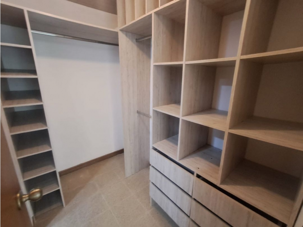 SE VENDE APARTAMENTO EN EL POBLADO SECTOR PARK 10 — foto 6