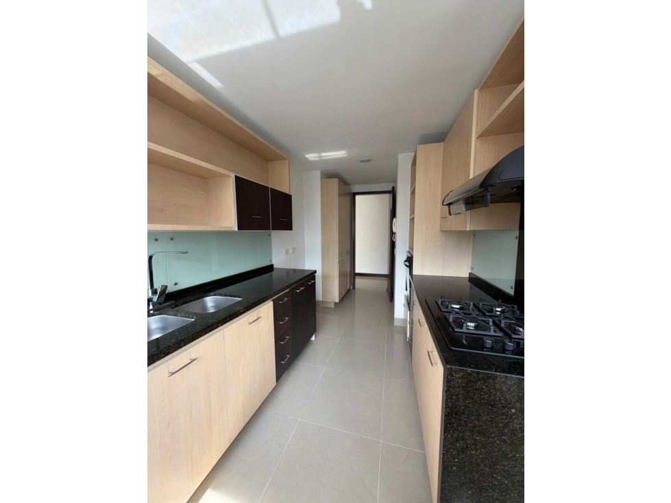 SE VENDE APARTAMENTO EN EL POBLADO SECTOR LOS PARRA. — foto 5
