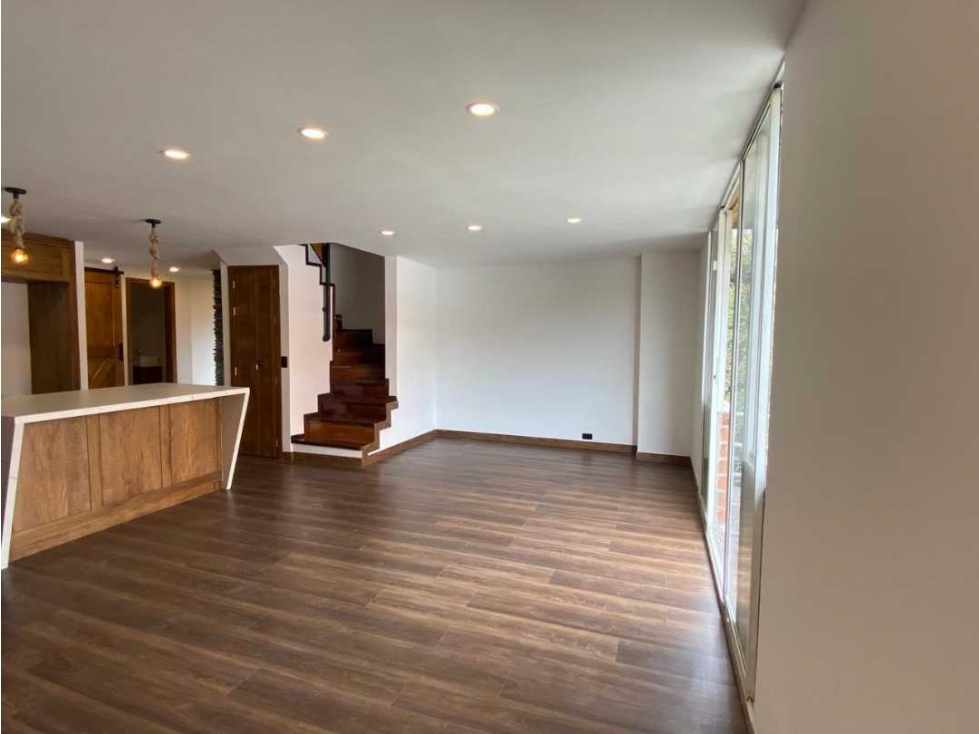 SE VENDE APARTAMENTO EN EL PRIMER PARQUE DE LAURELES MEDELLÍN — foto 6