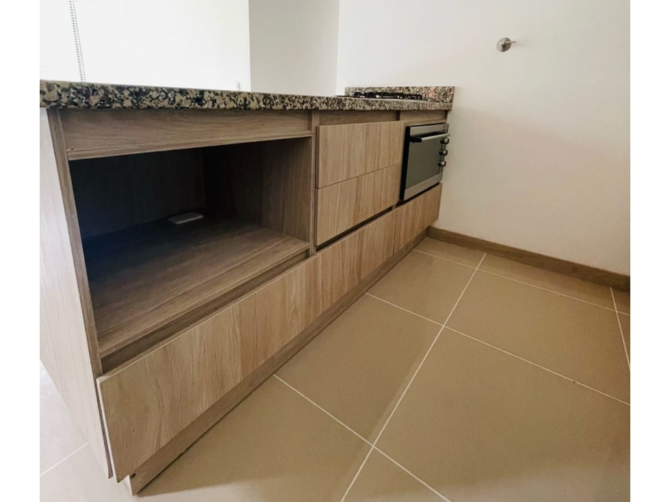 Se vende o se alquila apto en el retiro Antioquía. Unidad cerrada — foto 2