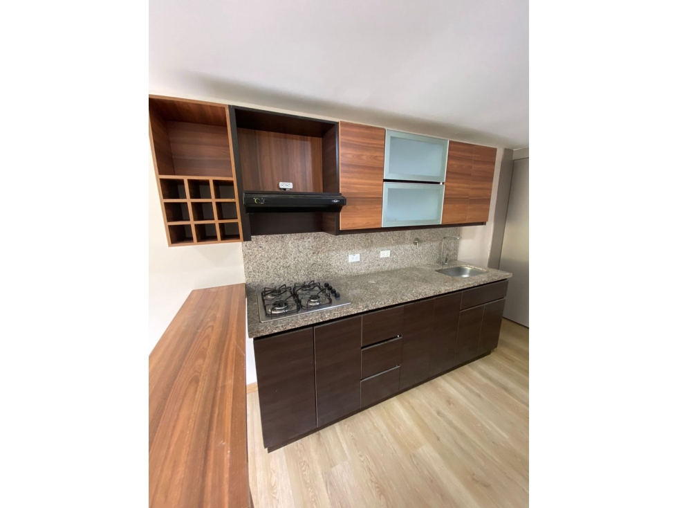 SE VENDE APARTAMENTO EN EL RETIRO ZONA CENTRO — foto 2