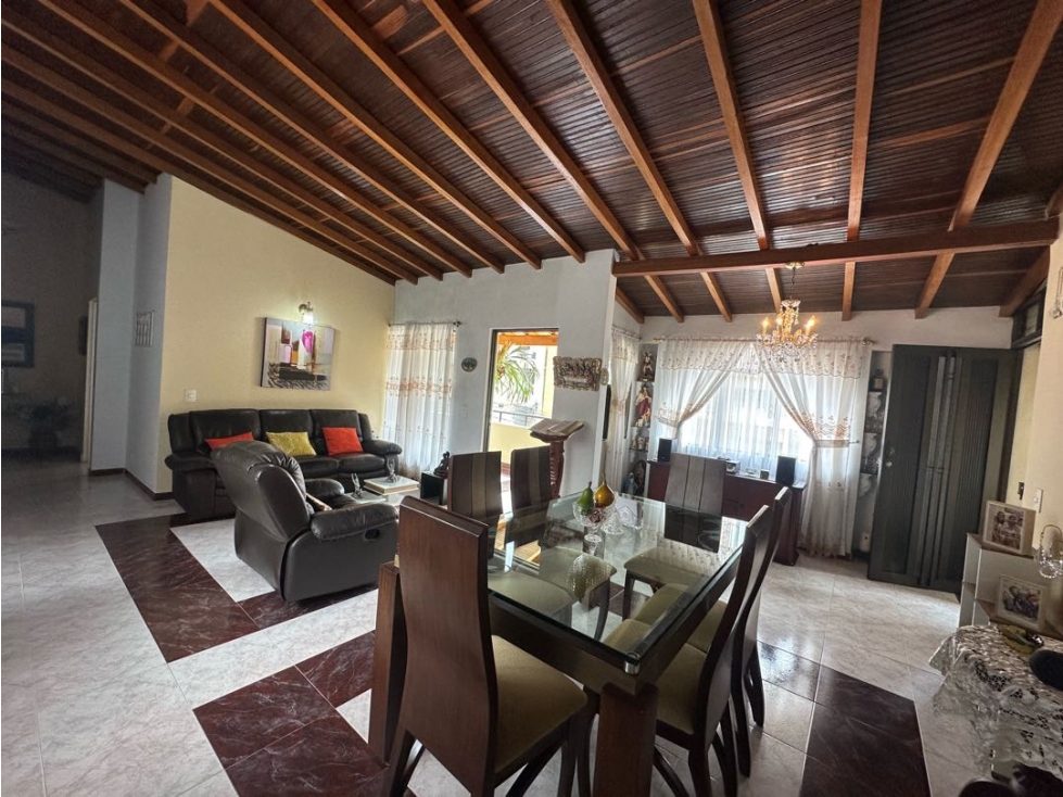 SE VENDE APARTAMENTO EN EL SECTOR DEL OVELISCO. MEDELLIN — foto 4