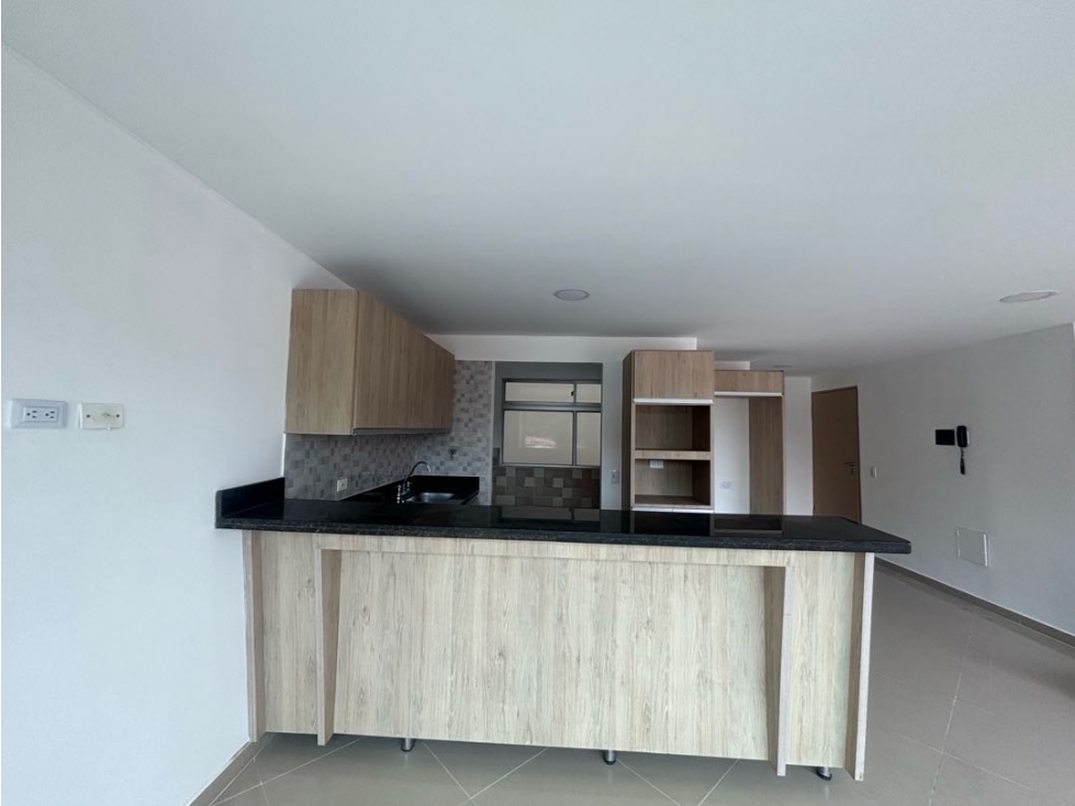 Se vende apartamento en el velódromo. Cerca al estadio — foto 2