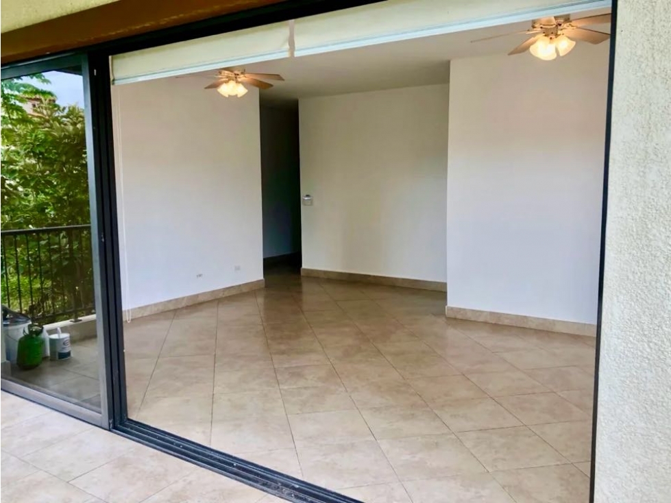 SE VENDE APARTAMENTO EN EMBASSY - CLAYTON — foto 2