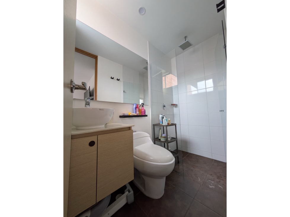 SE VENDE APARTAMENTO EN ENVIGADO SECTOR EL ESMERALDAL — foto 3
