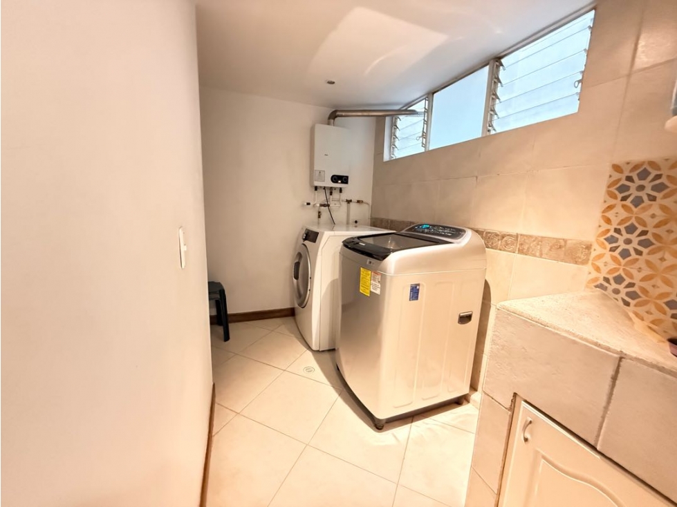 SE VENDE APARTAMENTO EN ENVIGADO LOMA DE LAS BRUJAS PARTE BAJA — foto 4