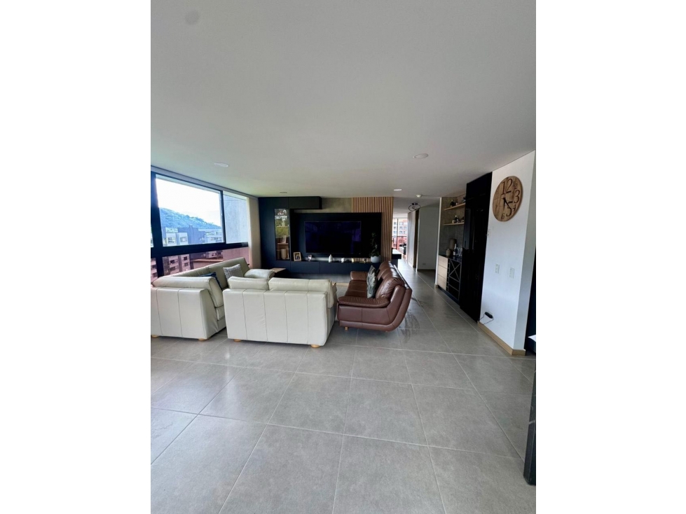 SE VENDE APARTAMENTO EN ENVIGADO SECTOR LAS BRUJAS