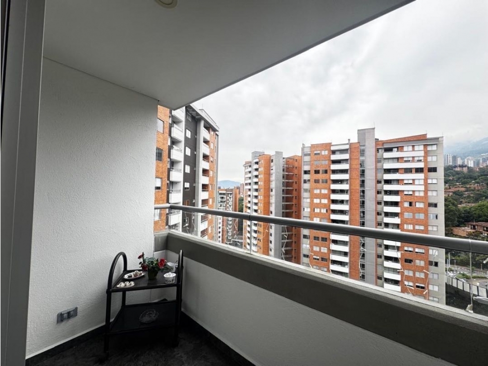 Se vende apartamento en envigado sector la abadía