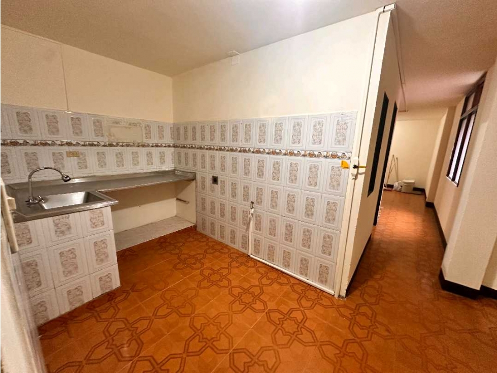 SE VENDE APARTAMENTO EN FLORENCIA - MEDELLIN — foto 4