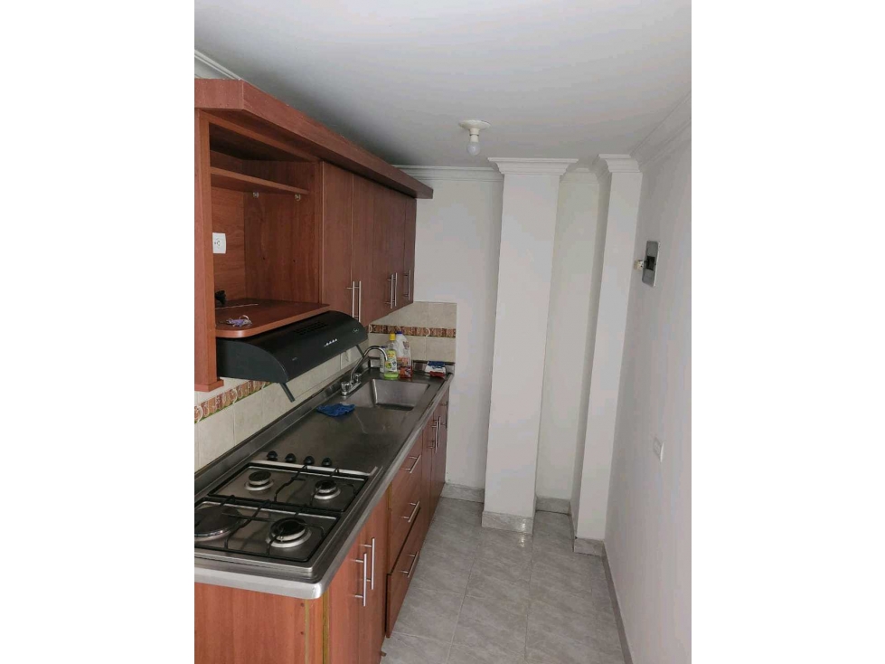 SE VENDE APARTAMENTO EN GRAN AVENIDA BELLO EXCELENTE UBICACION.